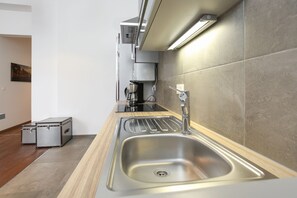 San Francisco Loft | ครัวส่วนตัว | ตู้เย็น, ไมโครเวฟ, เตาอบ, เตาประกอบอาหาร