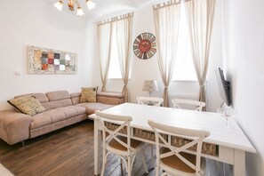 Provance Suite | In-room dining - Vintagehome: Apartments by Schönbrunn (Vienna)