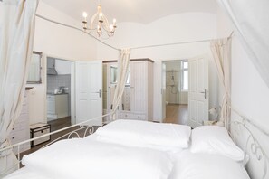Provance Suite | 1 bedroom, premium bedding, iron/ironing board, free WiFi - Vintagehome: Apartments by Schönbrunn (Vienna)