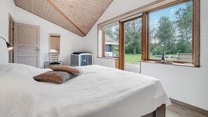 4 soverom, reiseseng for barn og wi-fi (inkludert)