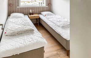 3 bedrooms, travel cot, free WiFi