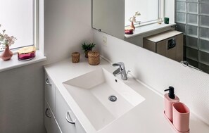 Shower - Pet friendly home in Blåvand with sauna (Blåvand)