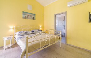 4 soverom, reiseseng for barn, wi-fi (inkludert) og sengetøy