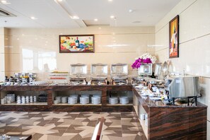 Breakfast area - Le Saigon Hotel (Ho Chi Minh City)