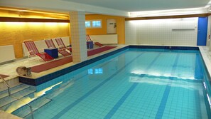 Exercise/lap pool
