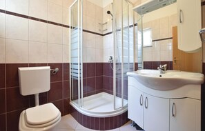Bathtub