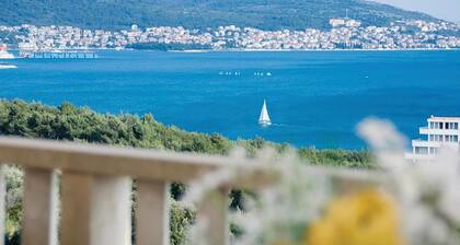 Nice home in Seget Donji with WiFi