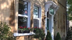 Front of property - Avon Guest House (Bath)