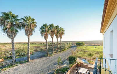 6 bedroom cozy home in Huelva