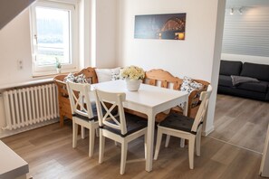 Condo, cozinha | Opções para refeição no quarto
