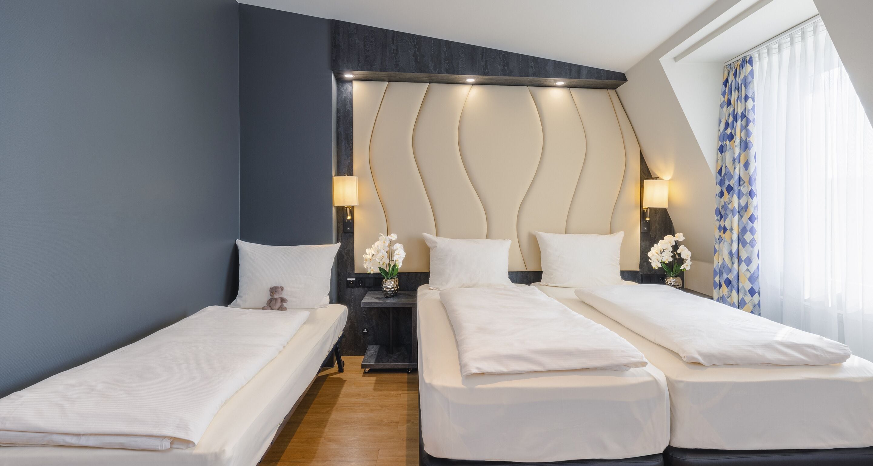 1 bedroom, hypo-allergenic bedding, in-room safe, desk