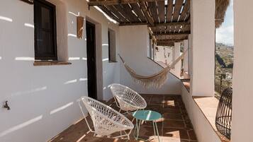 Standard Double Room, Terrace, Sea View | Minibar, soundproofing