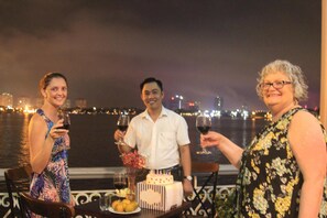 Bar (in der Unterkunft)