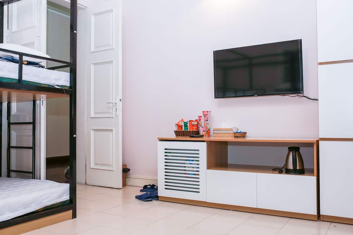 Familienzimmer | Schreibtisch, kostenloses WLAN