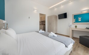Deluxe Studio | Desk, soundproofing, iron/ironing board, free WiFi