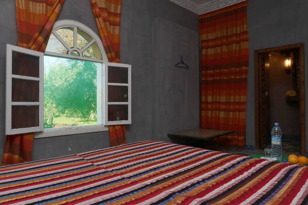 Traditional Double Room | Bed sheets