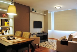 Apartment, 2 Bathrooms, Garden Area | Living area