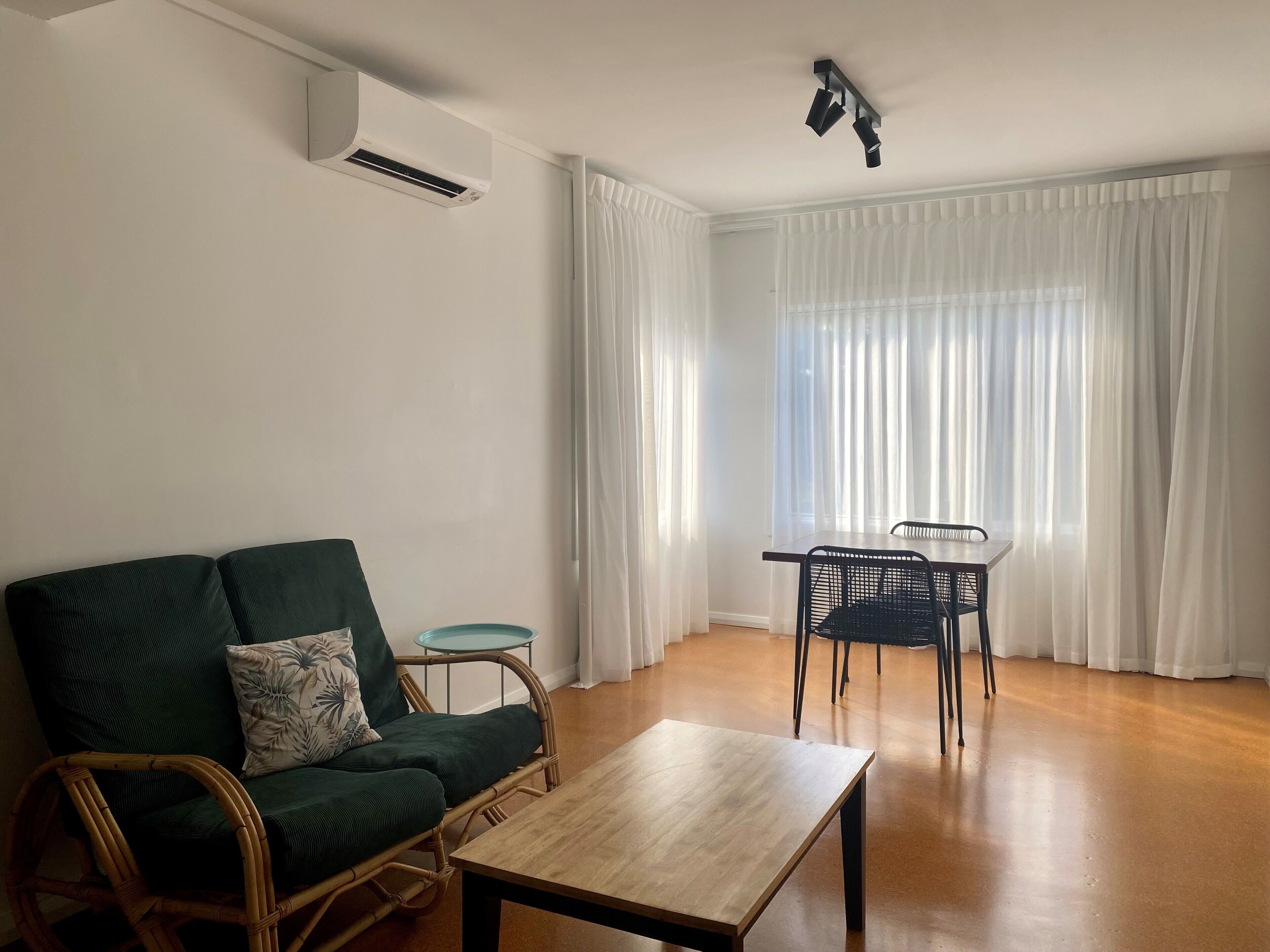Deluxe-Doppel- oder -Zweibettzimmer | Kostenloses WLAN, Bettwäsche