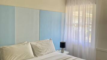 Queen Room | Free WiFi, bed sheets