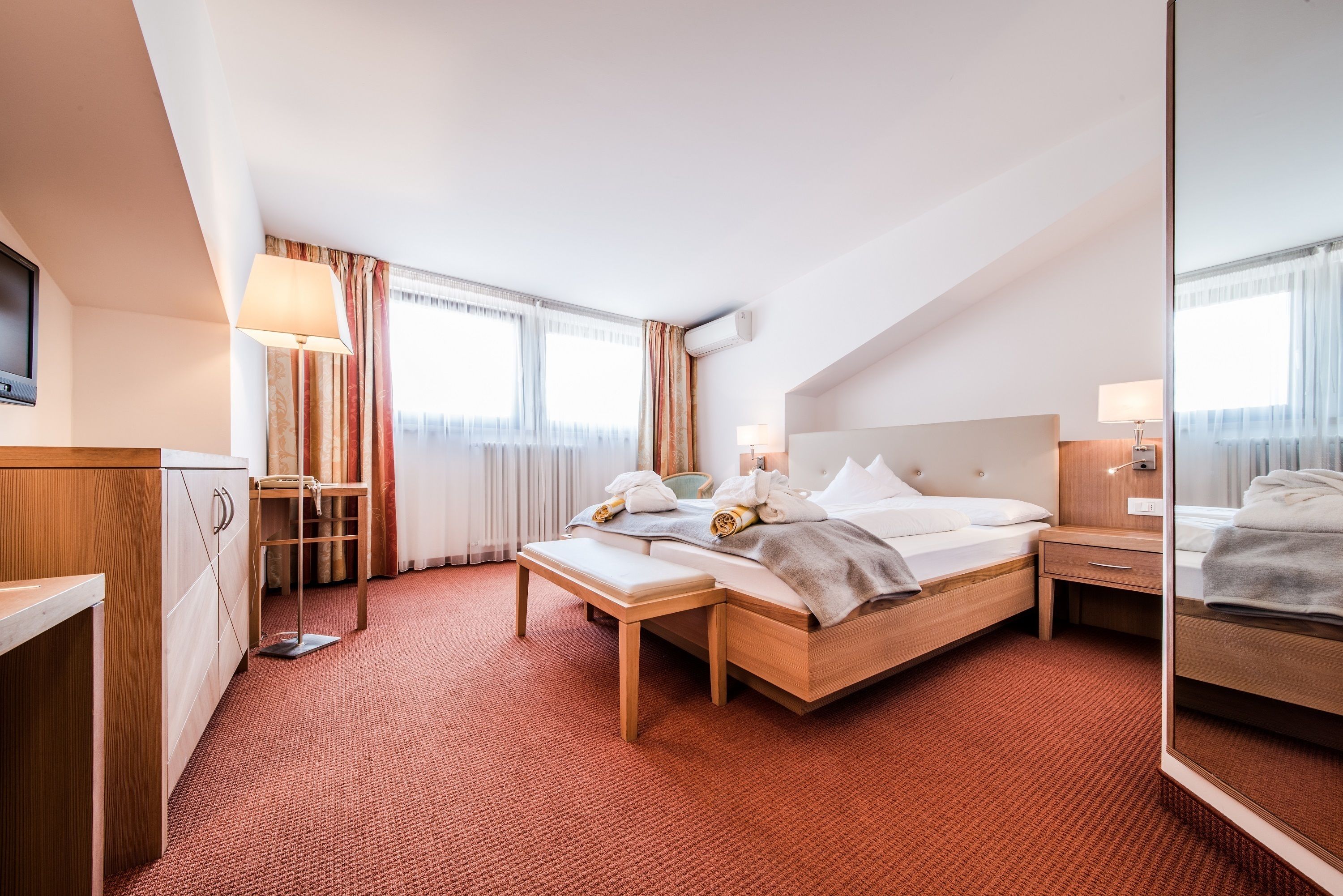 double or twin room | minibar, in-room safe, desk, cots/infant beds