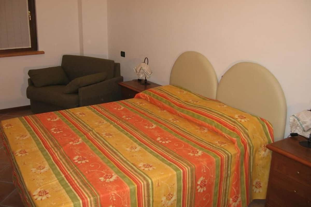 Apartment, 1 Bedroom, Balcony | In-room safe, cribs (surcharge), bed sheets
