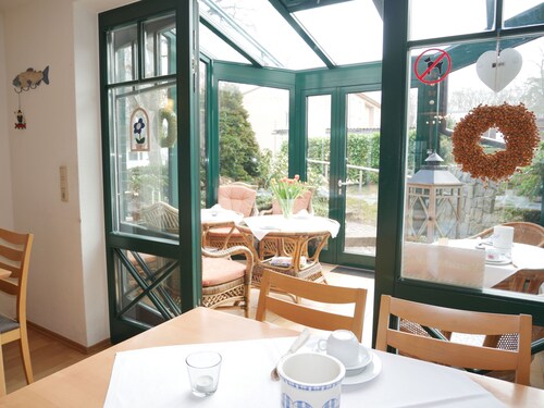 Großes Doppelzimmer mit Balkon 1 - Gästehaus Knuth ca. 10 Gehminuten von der