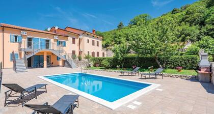 Luxurious home in Plomin