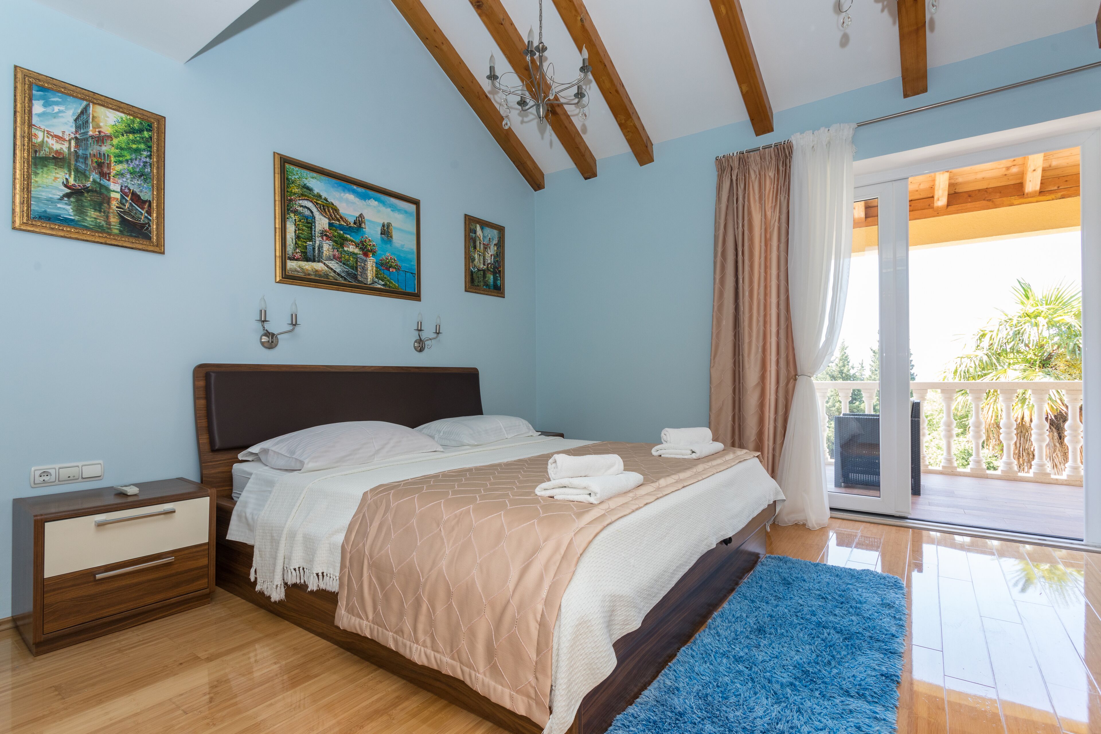 Villa familiar | Tabla de planchar con plancha y wifi gratis 