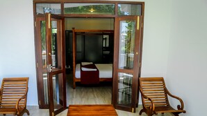 Standard Double Room, 1 King Bed, Beach View | Balcony - King's Marine (Matara)