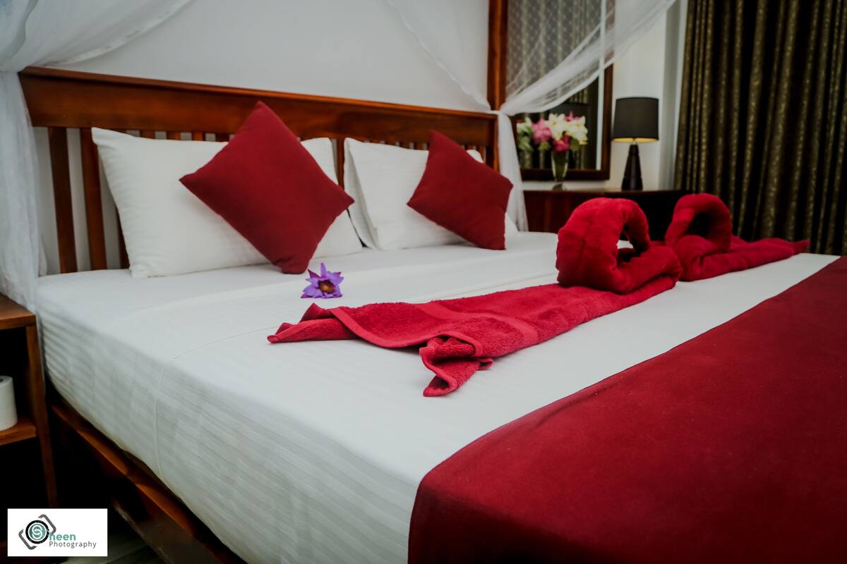 1 bedroom, desk, iron/ironing board (on request), WiFi (free)