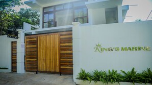 Property entrance - King's Marine (Matara)