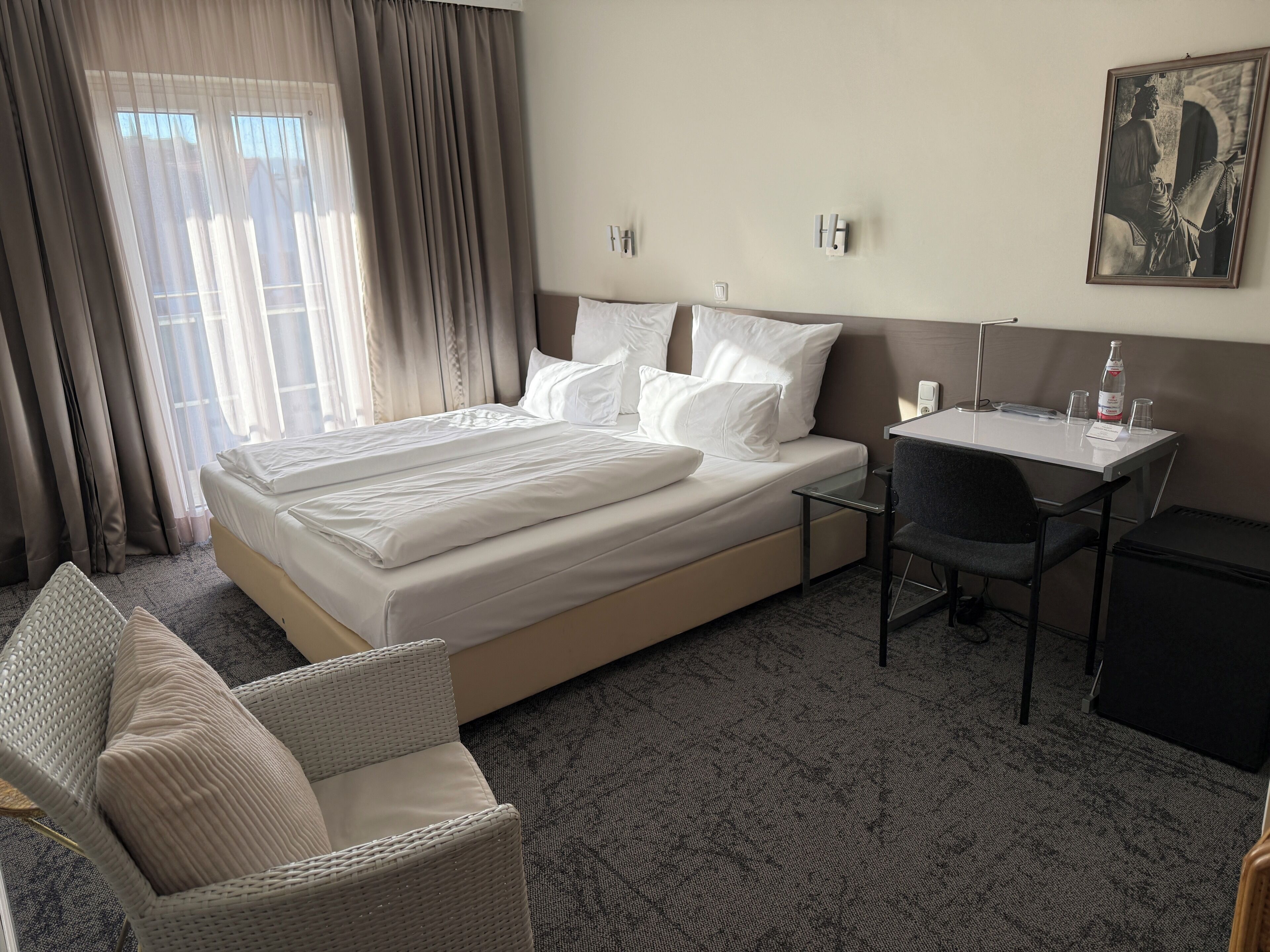 Chambre Double, balcon | Bureau, Wi-Fi gratuit, draps fournis