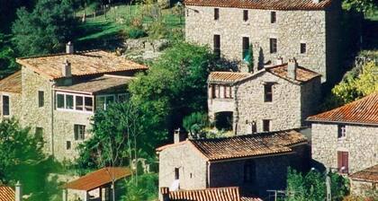 LES Gites D'ardaillers