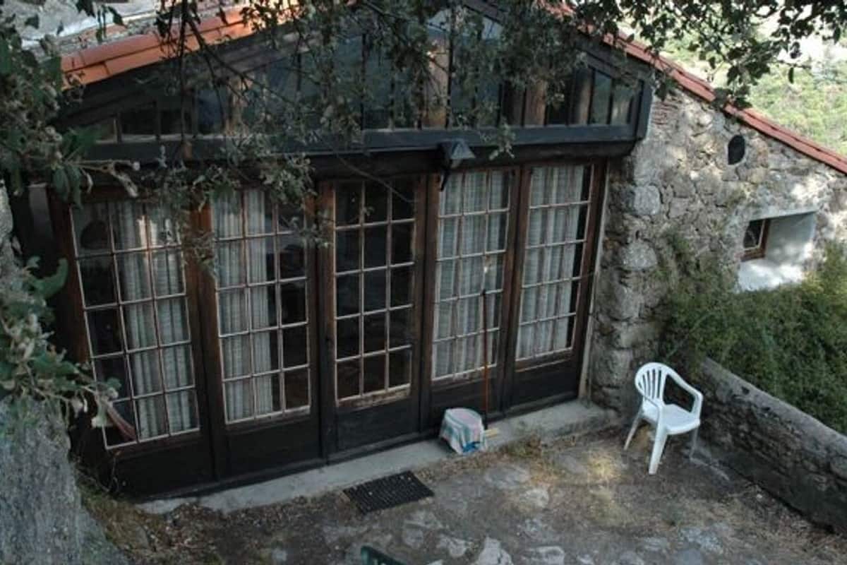 Appartement familial, salle de bain attenante, vue sur le jardin (LE PAILLER HAUT) | Extérieur