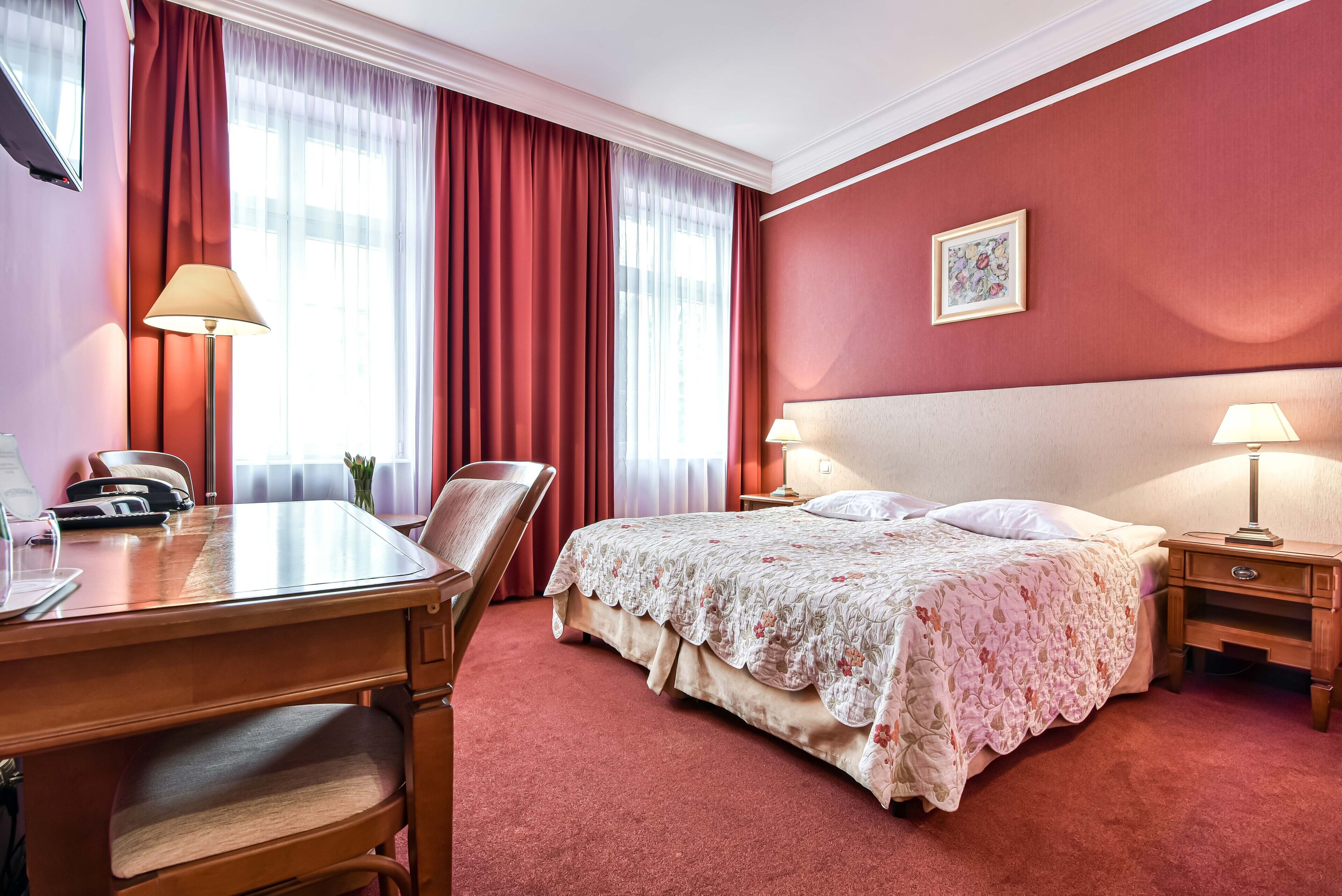 Classic Double Room | Premium bedding, minibar, in-room safe, desk