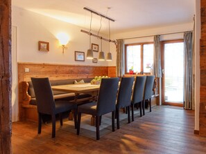 5 bedrooms