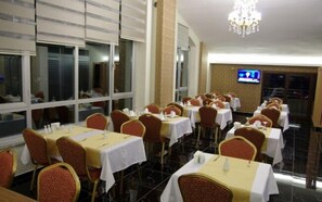 Free daily buffet breakfast - Gevher Hotel (Kayseri)