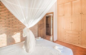 3 chambres, lit parapluie, Wi-Fi gratuit, draps fournis