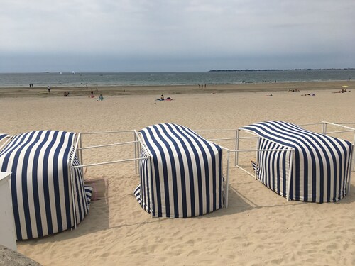 La Baule Pornichet house with garden and terrace near the sea, train station and shops