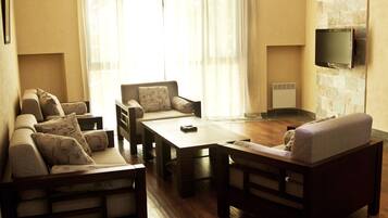 Premium bedding, minibar, soundproofing, iron/ironing board