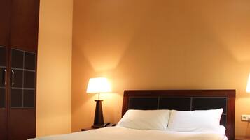 Premium bedding, minibar, soundproofing, iron/ironing board