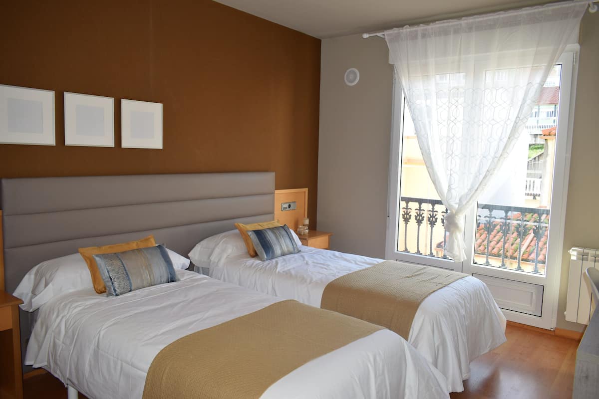 Cortinas opacas y sistema de insonorización