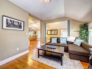 TV, fireplace, music library, stereo