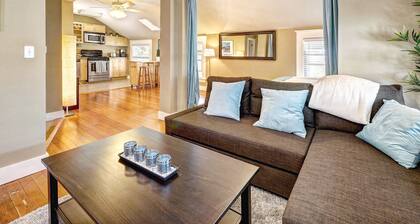 Stylish Penthouse Loft with Amazing Views in the Heart of Downtown