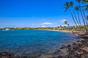 Beach - Resort-style home with pool & hot tub access - near beach & golf (Waikoloa)