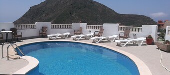 Emblema Suites - Adults Only