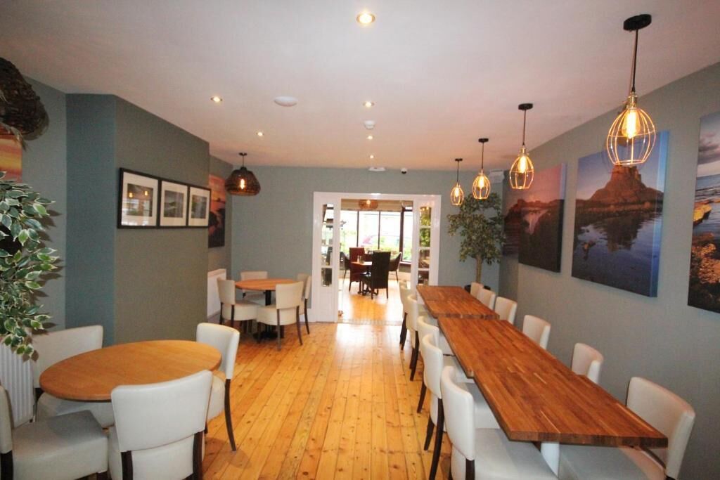 breakfast and dinner served