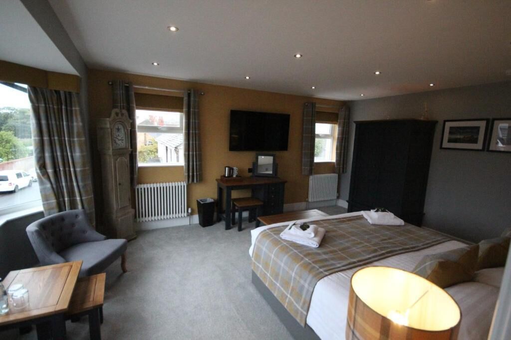 iron/ironing board, free wifi