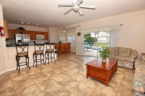 Apartment, Multiple Bedrooms | Living area