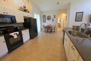 Apartment, Multiple Bedrooms | Private kitchen - BLG4 (Haines City)